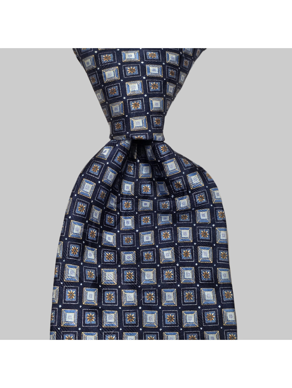 Ermenegildo Zegna Men's 100% Silk Necktie ITALY Luxury Medallion Cubes 60x3.5